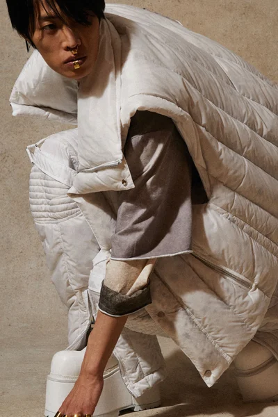 Look 11
